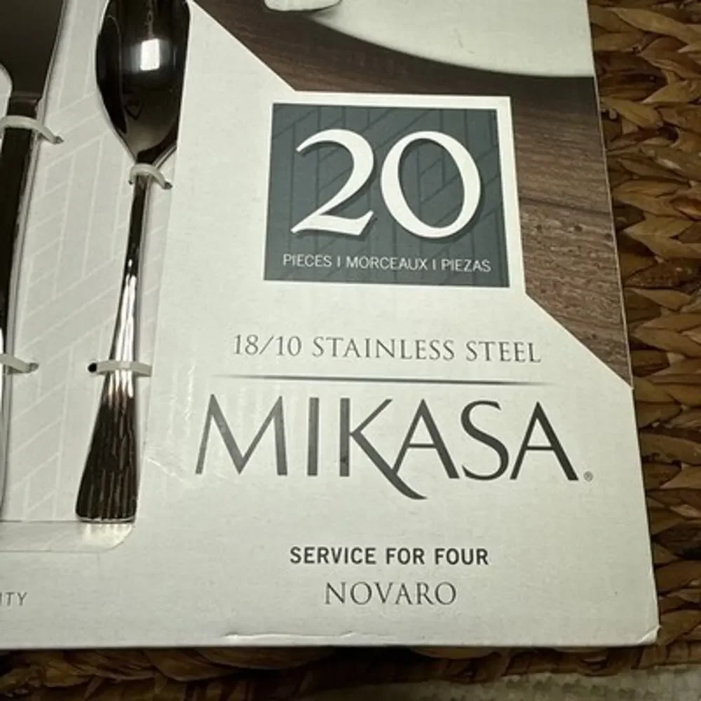 Mikasa Novaro 20pcs Flatware Set Service for Four Stainless Steel New In Box